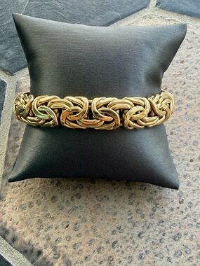 14kt. Yellow Gold Bryzantine Linked Bracelet 8”